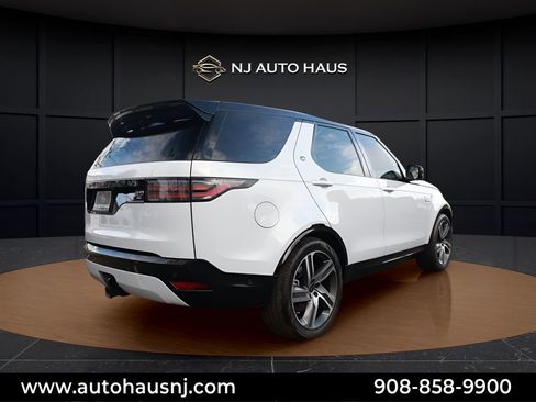 Used 2023 Land Rover Discovery S R-Dynamic AWD/4WD image 8
