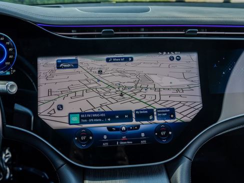 Used 2023 Mercedes-Benz EQS 580 4MATIC SUV image 10