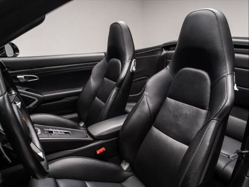 Used 2019 Porsche 911 Turbo S image 13