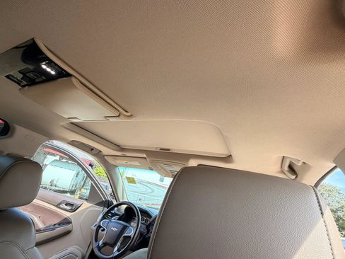 Used 2018 Chevrolet Tahoe LT AWD/4WD image 30