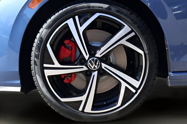 New 2026 Volkswagen GTI SE FWD image 9
