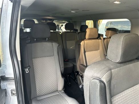 Used 2023 Ford Transit 350 XLT image 27
