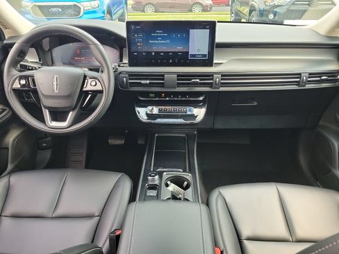 Certified 2023 Lincoln Corsair FWD w/ Rear Removable Package Tray image 11