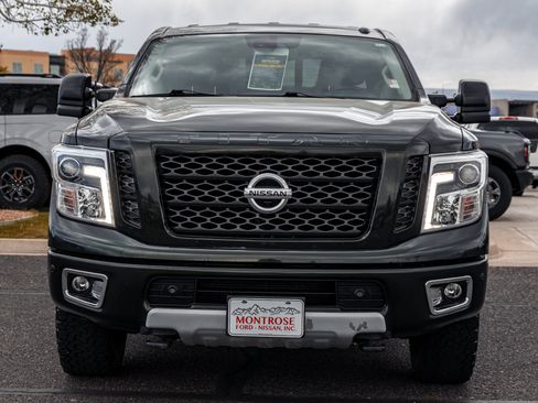 Used 2019 Nissan Titan PRO-4X w/ Pro-4x Convenience Package AWD/4WD image 2