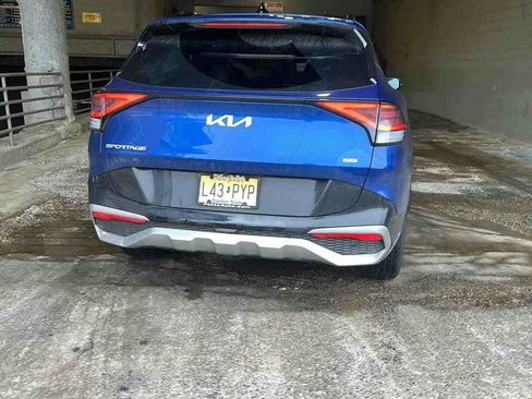 Certified 2023 Kia Sportage SX image 4