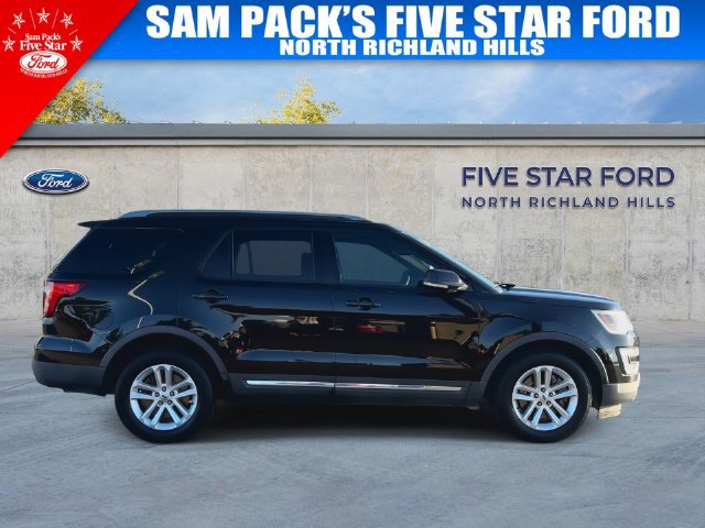 Used 2016 Ford Explorer XLT w/ Equipment Group 202A FWD image 10