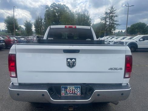 Used 2017 RAM 2500 Tradesman w/ Chrome Appearance Group AWD/4WD image 5