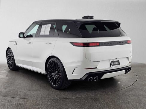 Used 2026 Land Rover Range Rover Sport SV AWD/4WD image 3