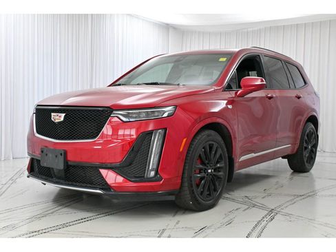 Certified 2023 Cadillac XT6 Sport w/ Platinum Package image 4