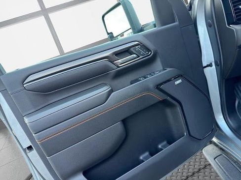 Used 2024 GMC Sierra 2500 AT4 w/ AT4 Premium Plus Package image 24