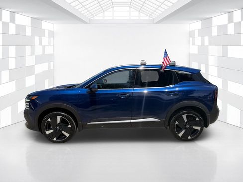 Certified 2025 Nissan Kicks SR FWD image 4