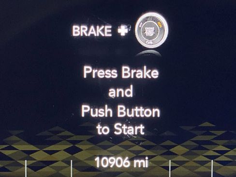 Used 2024 Jeep Wrangler Sport image 18