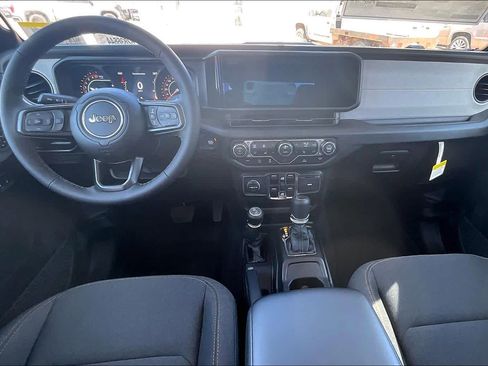 New 2026 Jeep Gladiator Sport AWD/4WD image 5