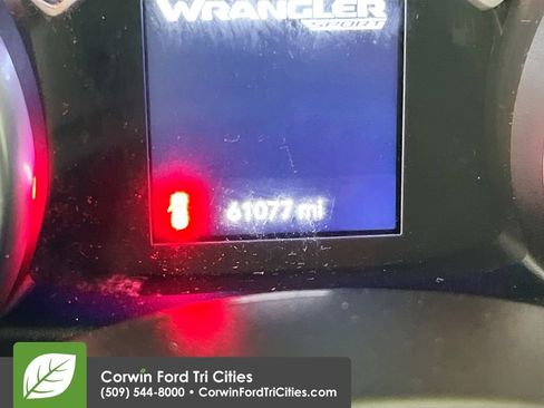 Used 2018 Jeep Wrangler Unlimited Sport S AWD/4WD image 2
