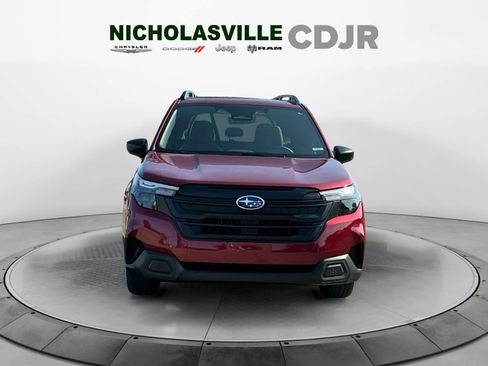 Used 2025 Subaru Forester AWD/4WD image 8