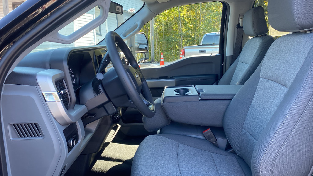 New 2027 Ford F250 XL w/ STX Appearance Package AWD/4WD image 17