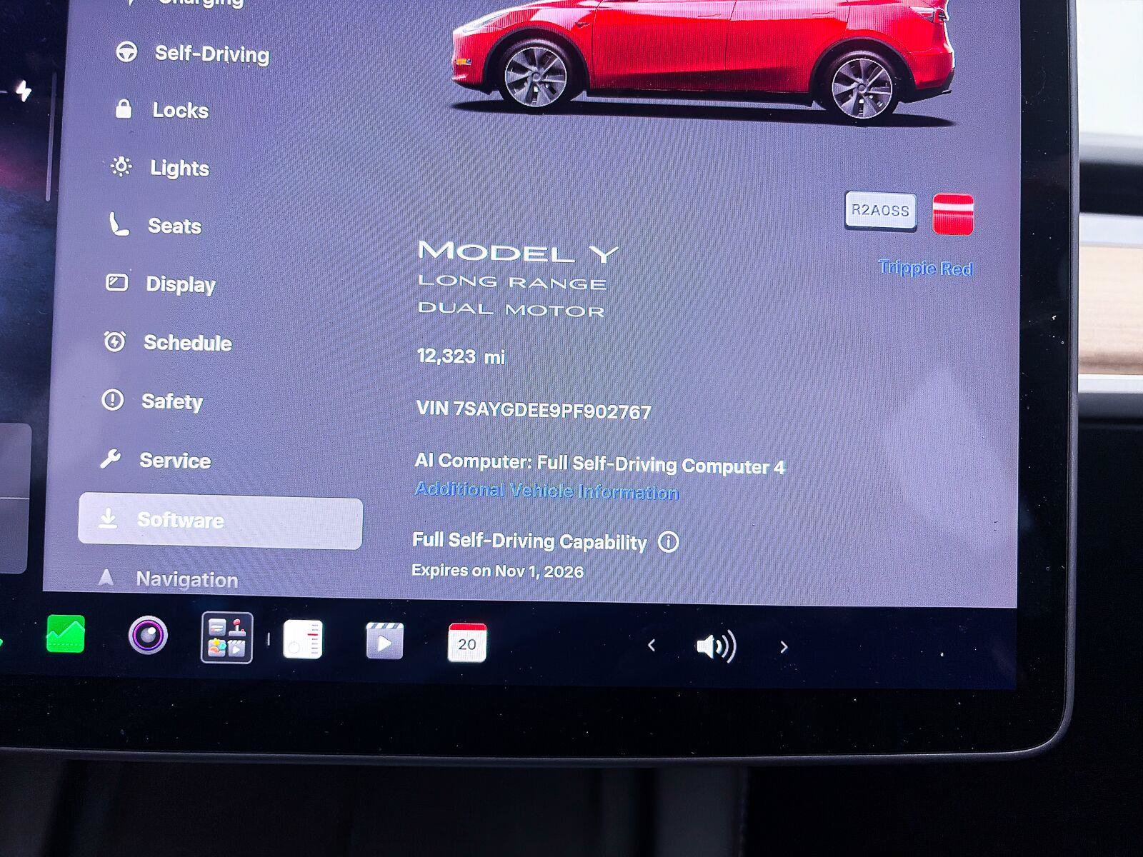 Used 2023 Tesla Model Y Long Range AWD/4WD image 27