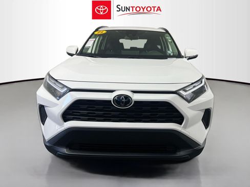Used 2025 Toyota RAV4 XLE w/ Convenience Package AWD/4WD image 10
