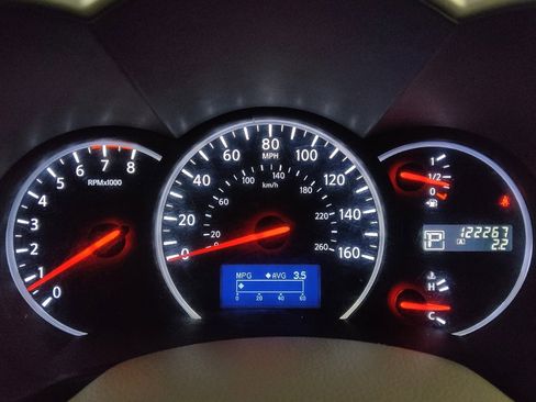 Used 2014 Nissan Quest SV image 23