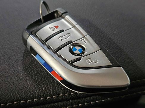 Used 2023 BMW X5 xDrive40i w/ M Sport Package AWD/4WD image 43