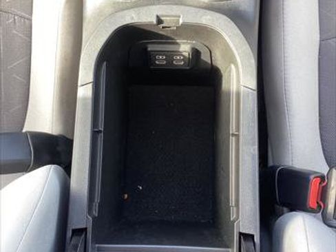 Used 2024 Toyota RAV4 XLE w/ Convenience Package FWD image 27