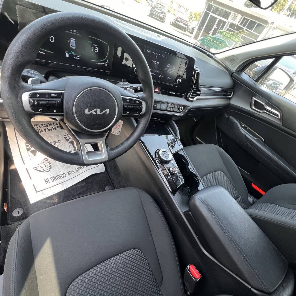 Used 2023 Kia Sportage LX AWD/4WD image 19