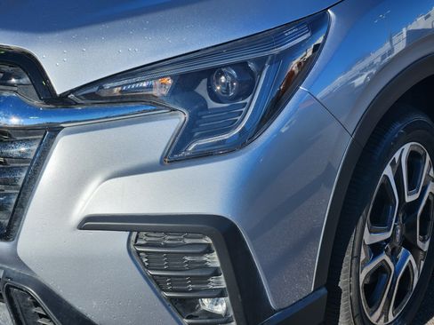 Used 2025 Subaru Ascent Limited image 19