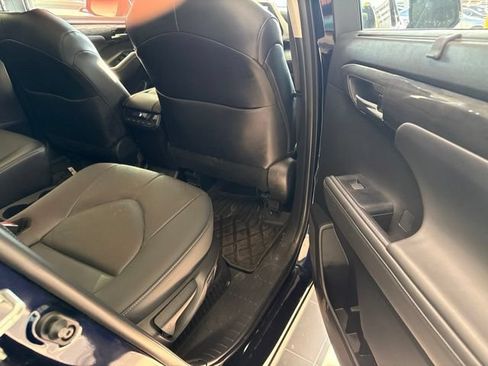 Certified 2026 Toyota Highlander Limited AWD/4WD image 7