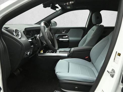 New 2026 Mercedes-Benz GLA 250 4MATIC image 8