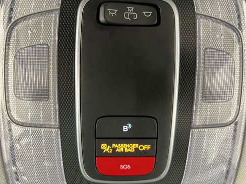 Used 2025 Hyundai Kona SEL FWD image 54