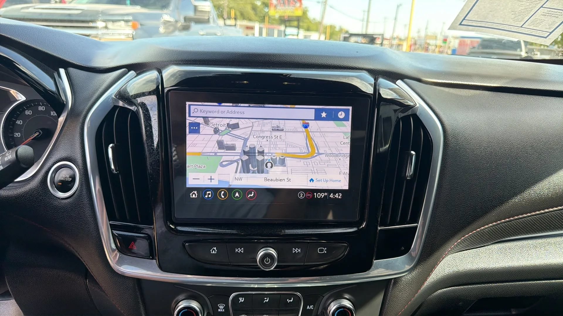 Used 2022 Chevrolet Traverse RS FWD image 21