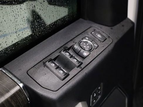 Used 2021 Ford F250 Lariat w/ Lariat Value Package AWD/4WD image 17