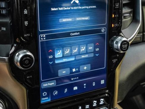 Used 2022 RAM 1500 Laramie AWD/4WD image 38