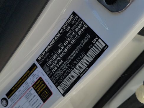 Certified 2025 Mercedes-Benz GLC 300 image 27