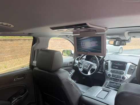 Used 2019 GMC Yukon SLT w/ Premium Edition AWD/4WD image 15