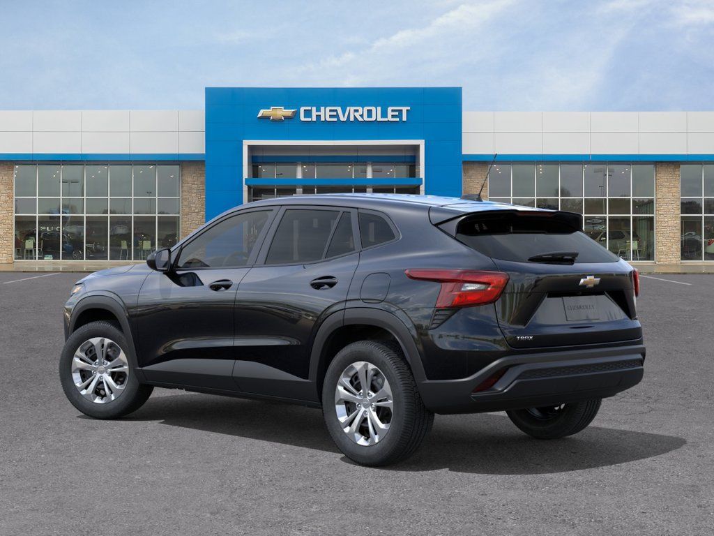 New 2026 Chevrolet Trax LS w/ Driver Confidence Package FWD image 3