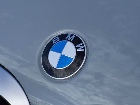 Used 2023 BMW X3 xDrive30i w/ M Sport Package AWD/4WD image 12