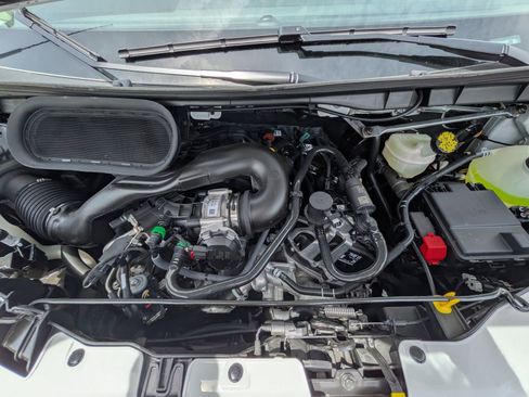 New 2026 Ford Transit 250 148 Medium Roof RWD image 5