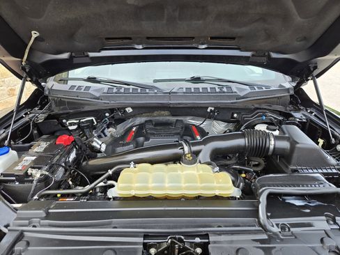 Used 2019 Ford F150 Raptor w/ Equipment Group 801A Mid AWD/4WD image 15