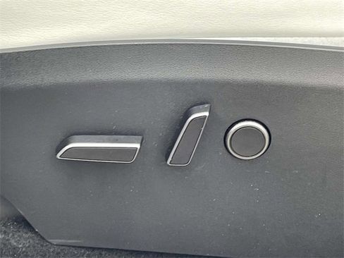 Used 2023 Tesla Model Y Long Range image 20