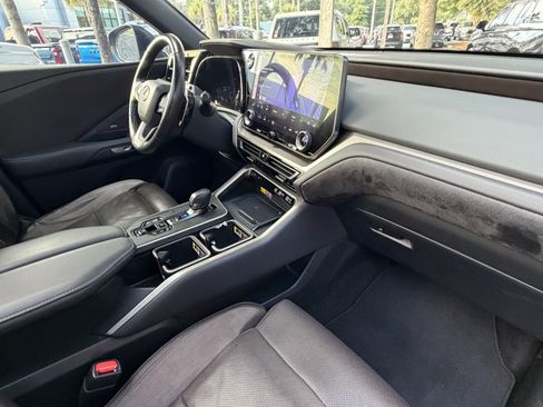 Certified 2024 Lexus TX 350 FWD w/ Technology Package image 39
