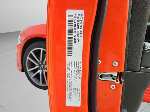 Used 2023 Dodge Charger R/T w/ Technology Group image 29