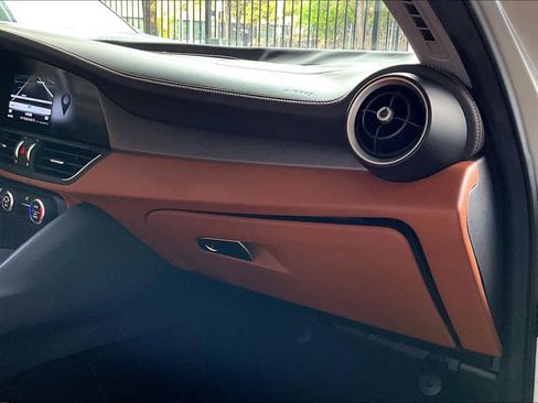 Used 2018 Alfa Romeo Giulia Ti Sport w/ Quick Order Package 22U Sport image 18