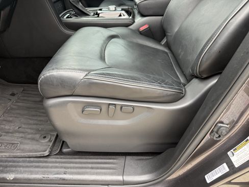 Used 2023 INFINITI QX80 Luxe w/ All-Season Package RWD image 31