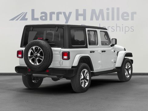Used 2020 Jeep Wrangler Unlimited Sahara image 2
