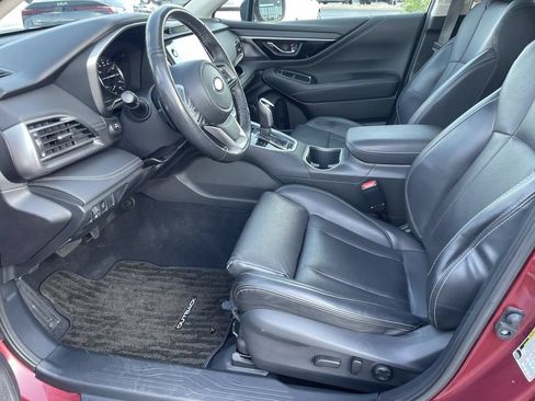 Certified 2025 Subaru Outback Limited XT AWD/4WD image 9