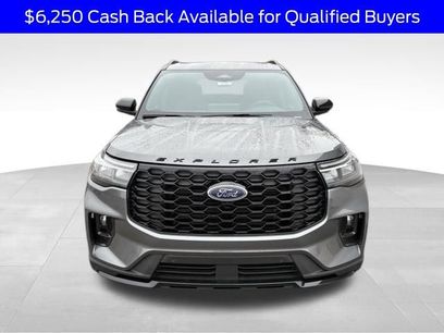 New 2026 Ford Explorer ST-Line w/ ST-Line Street Pack