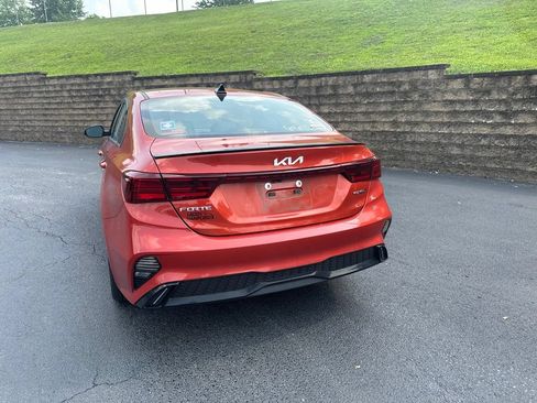Used 2022 Kia Forte GT-Line w/ GT-Line Premium Package FWD image 7