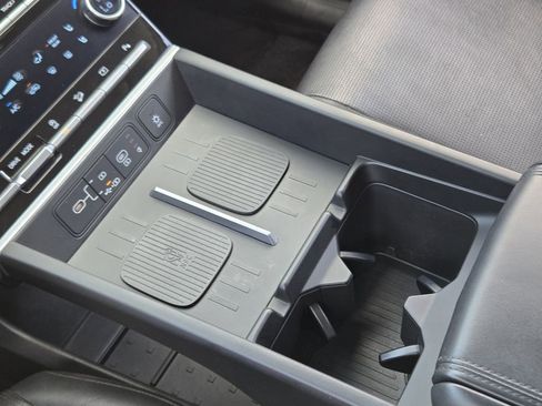 Used 2024 Hyundai Santa Fe Limited image 22