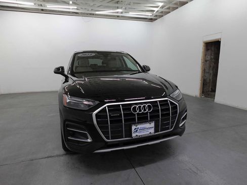 Used 2023 Audi Q5 2.0T Premium w/ Convenience Package AWD/4WD image 3